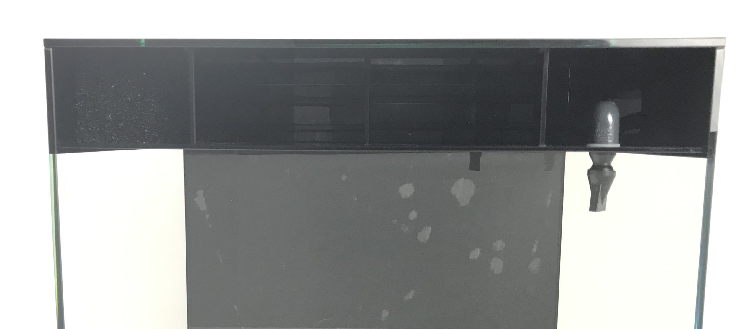 Madeira 43 Gal. Pro LI Aquarium with Filtration 23.6" x 23.6" x 17.7" - Black Background - Image 3