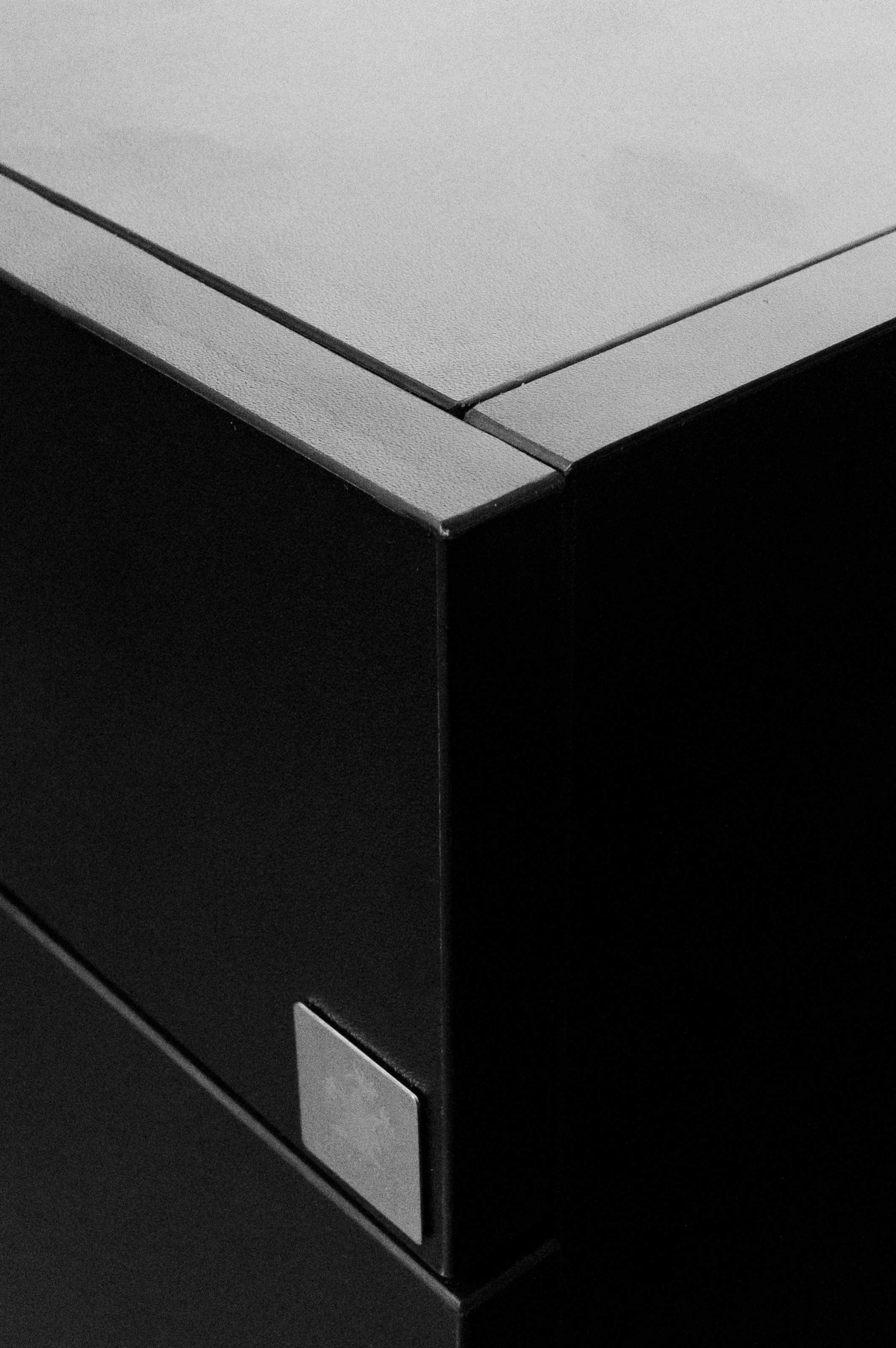 Hydra Pro Series Cabinet 23.6x11.8x35.4" (600x300x900 mm) Luminous, Legend, Bending D, L-Series D Black - Image 4